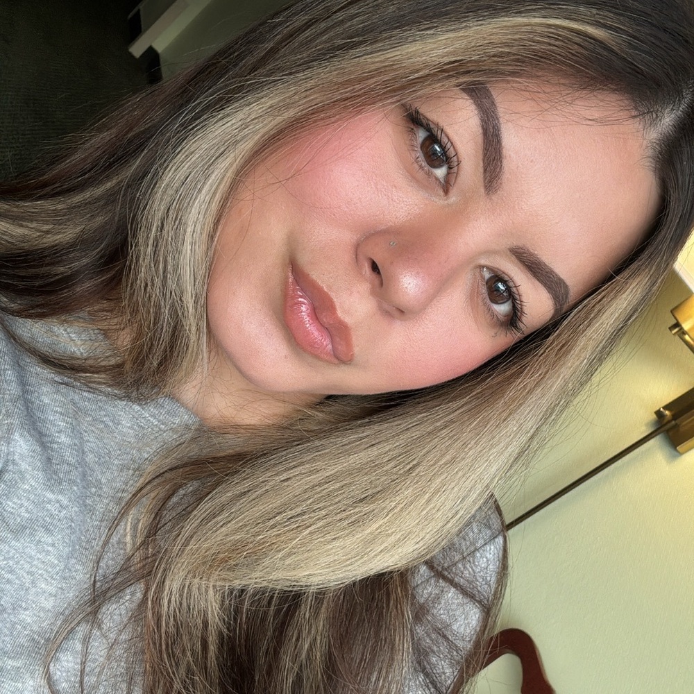 Meet your Posher, Leah